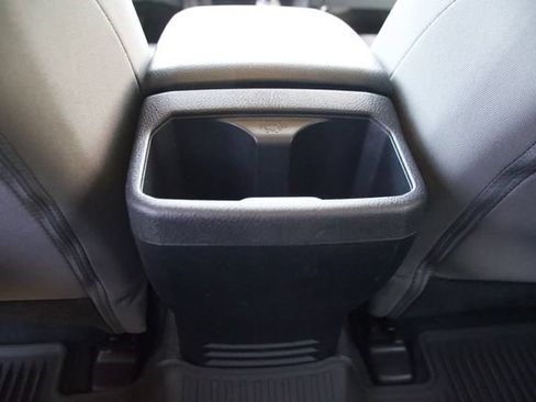 Used 2023 Toyota Tacoma SR AWD/4WD image 12