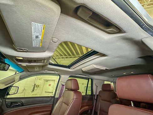 Used 2018 Chevrolet Tahoe Premier AWD/4WD image 27