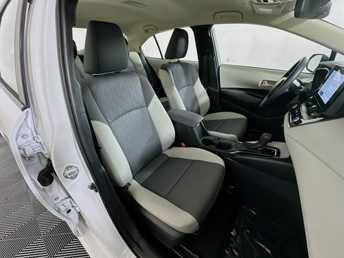 Used 2024 Toyota Corolla LE FWD image 27