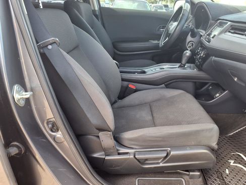 Used 2021 Honda HR-V LX image 11