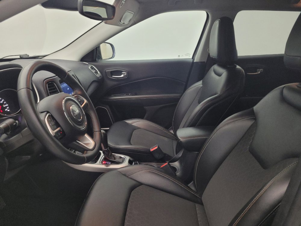 Used 2019 Jeep Compass Latitude AWD/4WD image 17