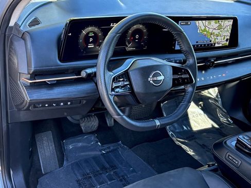 Used 2024 Nissan Ariya FWD image 16