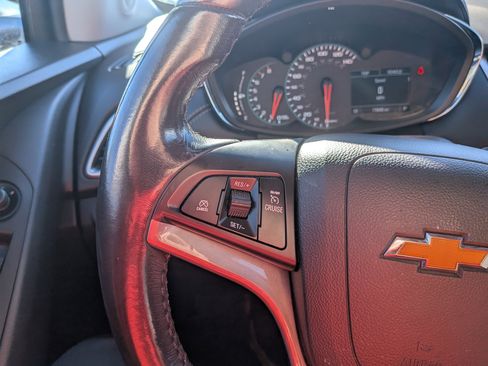 Used 2022 Chevrolet Trax LT w/ Sport Edition image 19