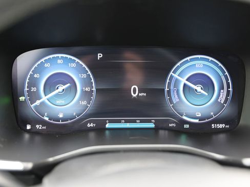 Certified 2022 Hyundai Santa Fe SEL Premium AWD/4WD image 45
