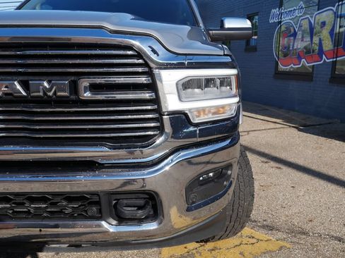 Used 2022 RAM 2500 Laramie AWD/4WD image 2