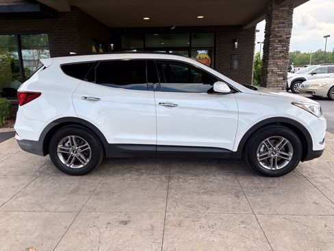 Used 2017 Hyundai Santa Fe Sport FWD image 5