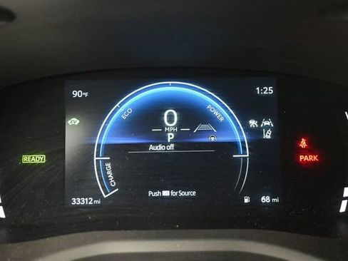 Used 2025 Toyota Camry LE FWD image 16