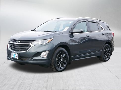 Used 2018 Chevrolet Equinox LT image 3