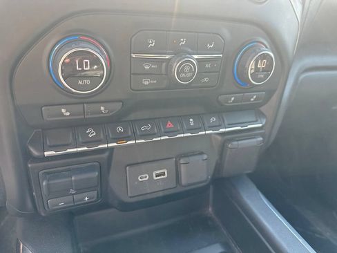 Used 2019 Chevrolet Silverado 1500 RST AWD/4WD image 17