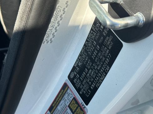 Used 2019 Kia K900 Luxury w/ VIP Package image 29