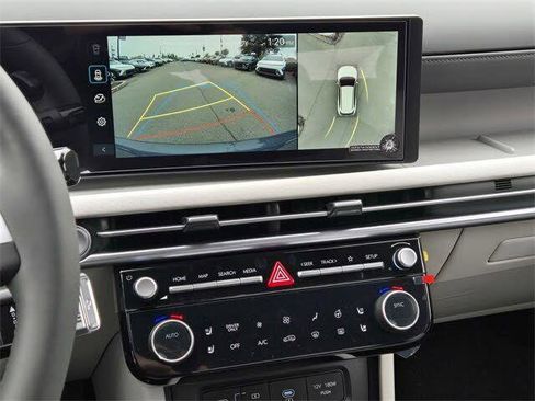 New 2026 Hyundai Tucson Limited AWD/4WD image 18