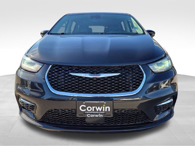 Used 2024 Chrysler Pacifica Limited FWD image 5