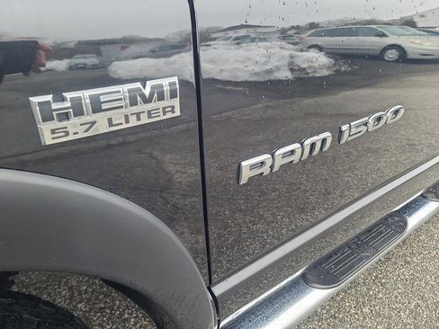 Used 2007 Dodge Ram 1500 Truck SLT image 25