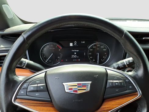 Certified 2023 Cadillac XT5 Premium Luxury AWD/4WD image 15