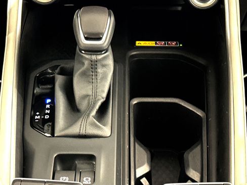 Used 2025 Toyota Grand Highlander AWD image 22