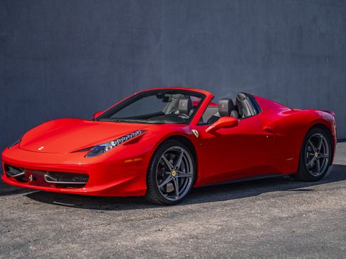 Used 2014 Ferrari 458 Spider image 1