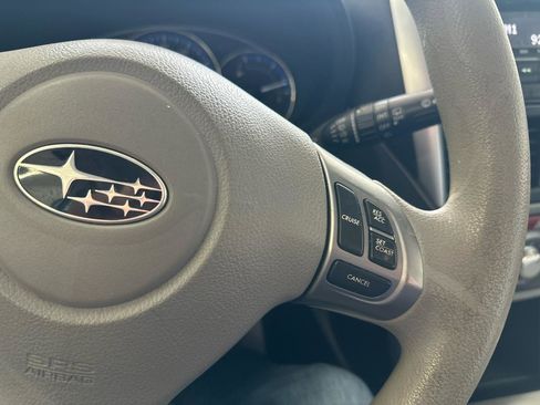 Used 2013 Subaru Forester 2.5X Premium AWD/4WD image 27
