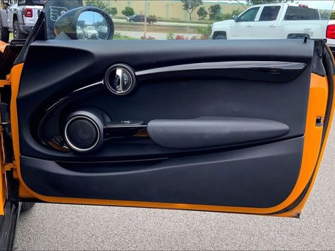 Used 2015 MINI Cooper S image 23