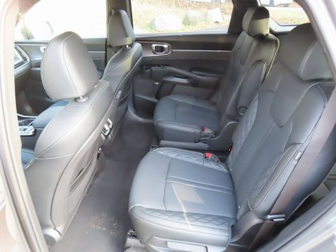 New 2026 Kia Sorento SX Prestige image 25