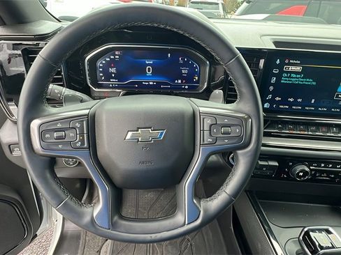 Used 2024 Chevrolet Silverado 1500 ZR2 w/ Technology Package image 24