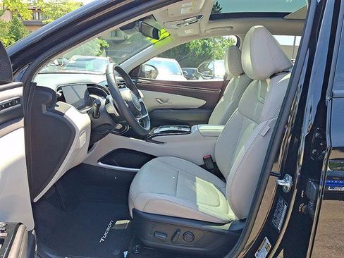 Certified 2024 Hyundai Tucson Limited AWD/4WD image 11