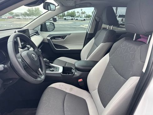 Used 2025 Toyota RAV4 XLE w/ Convenience Package AWD/4WD image 7