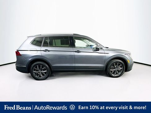 Certified 2023 Volkswagen Tiguan SE w/ Panoramic Sunroof Package AWD/4WD image 11