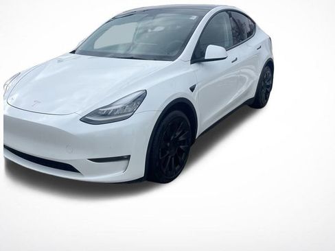 Used 2021 Tesla Model Y Long Range image 14