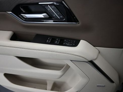 Used 2025 GMC Yukon Denali w/ Sun & Power Step Package image 36