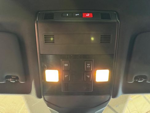 Used 2023 Volkswagen Jetta Sport image 24