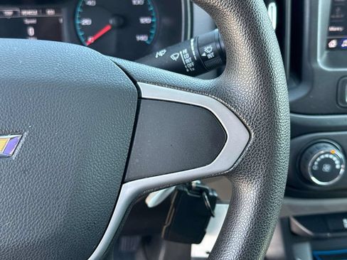 Used 2022 Chevrolet Colorado W/T w/ Custom Special Edition RWD image 27
