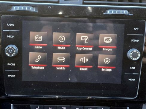 Used 2019 Volkswagen GTI SE image 14