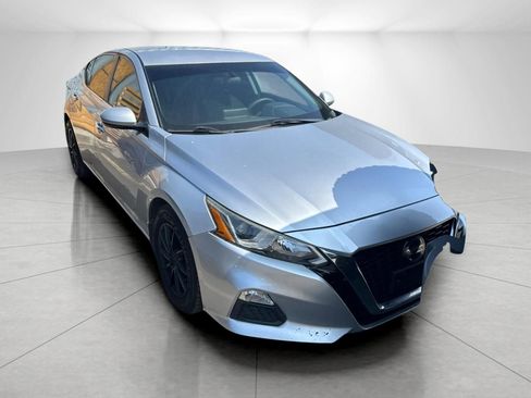 Used 2019 Nissan Altima 2.5 S image 1