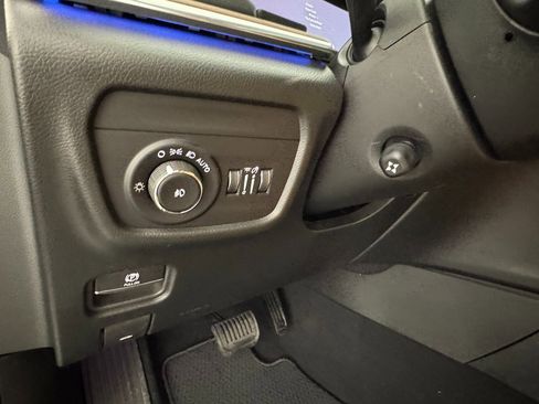 New 2025 Jeep Grand Cherokee L Summit w/ Obsidian Package image 39