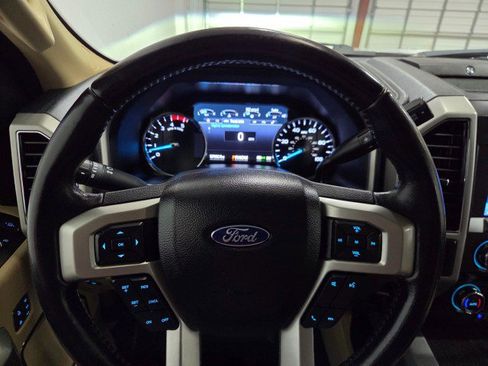 Used 2021 Ford F250 Lariat w/ Lariat Ultimate Package AWD/4WD image 43