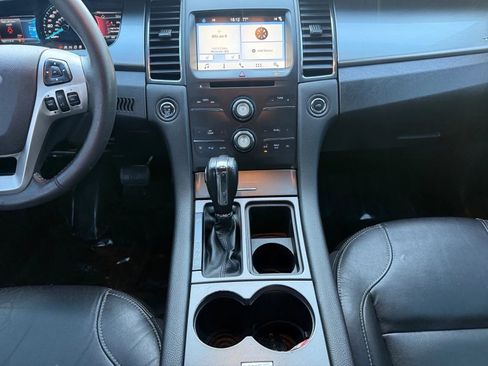 Used 2018 Ford Taurus SEL w/ Equipment Group 201A image 15