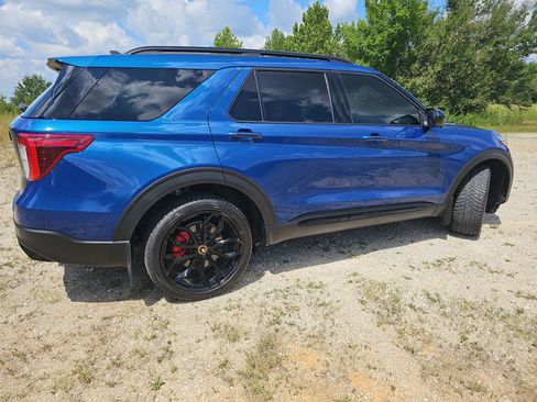 Used 2022 Ford Explorer ST w/ ST Street Pack AWD/4WD image 3