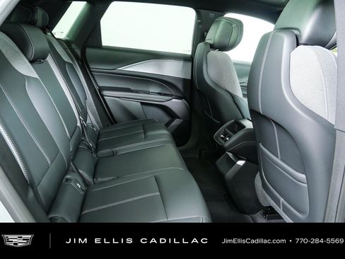 Certified 2024 Cadillac Lyriq Tech RWD image 21