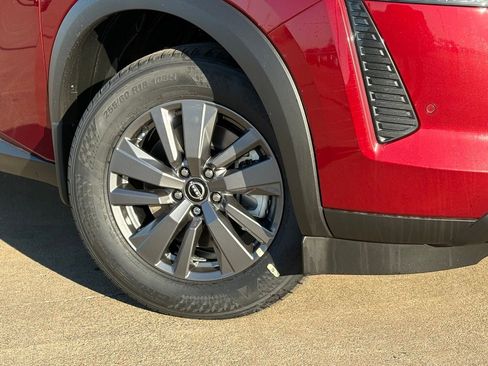 New 2026 Nissan Pathfinder SV image 9