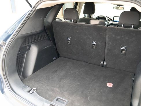 Used 2020 Ford Escape SE image 17