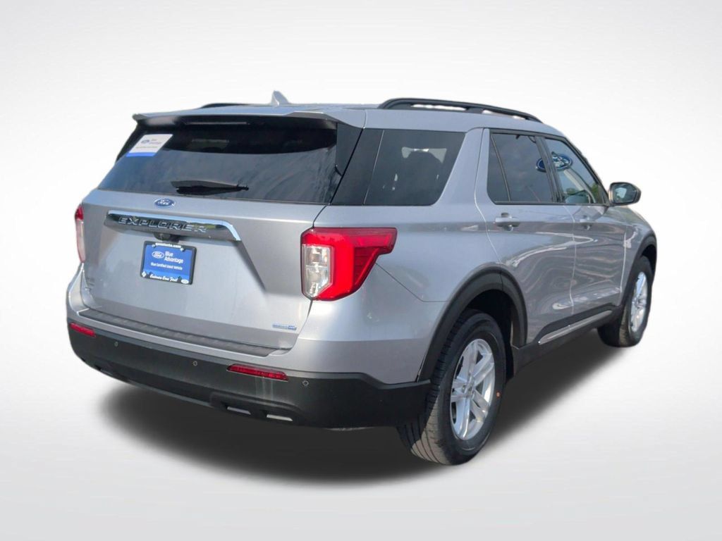 Used 2020 Ford Explorer XLT w/ Comfort Package AWD/4WD image 7