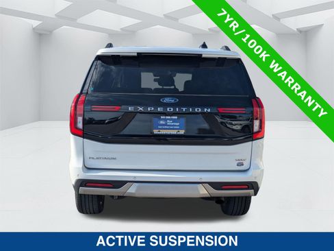 Certified 2025 Ford Expedition Max Platinum w/ Driver's Package AWD/4WD image 6