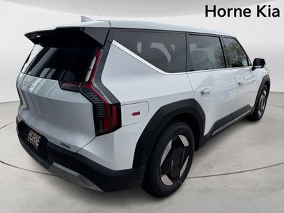 New 2026 Kia EV9 Light
