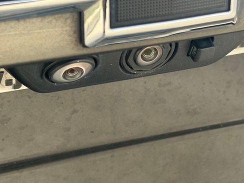 Used 2020 Chevrolet Traverse RS image 37