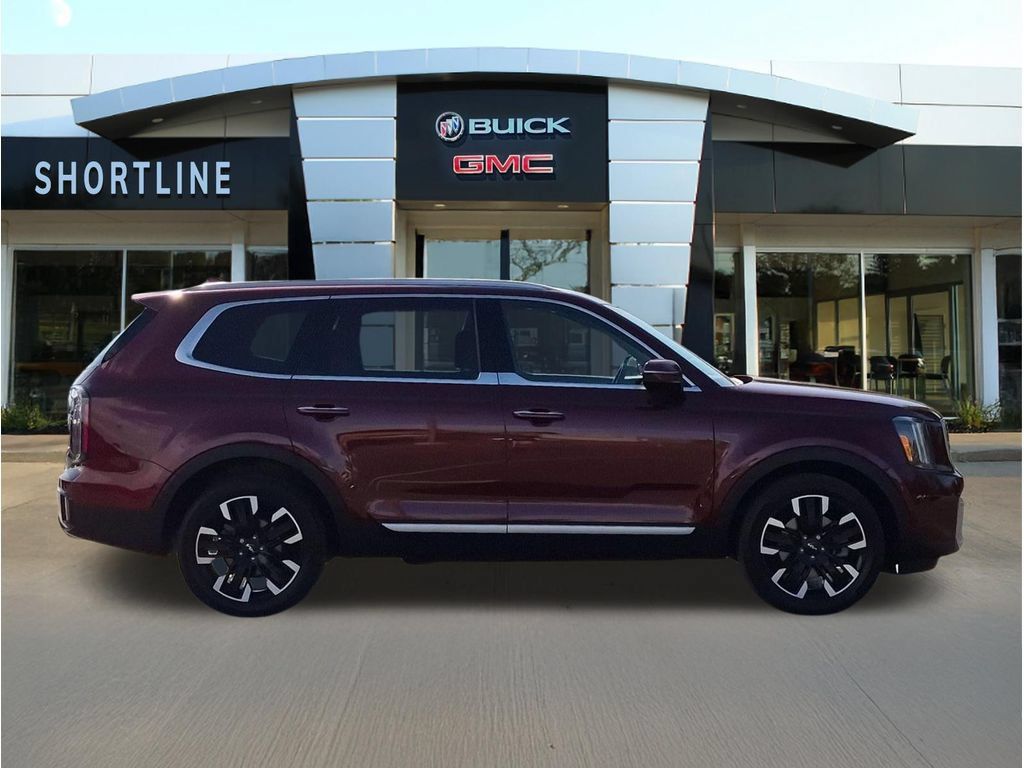 Used 2024 Kia Telluride SX AWD/4WD image 2