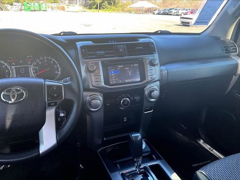 Used 2018 Toyota 4Runner SR5 image 14