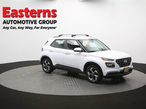 Used 2021 Hyundai Venue SEL FWD image 47