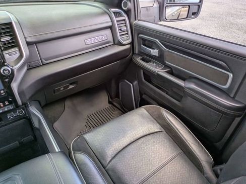 Used 2023 RAM 2500 Laramie AWD/4WD image 17