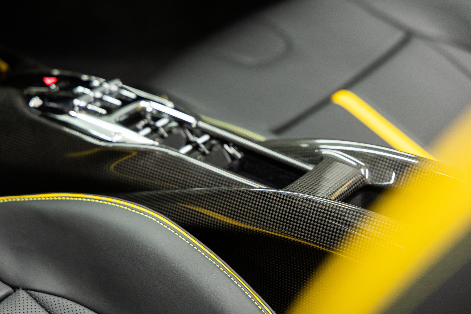 Used 2025 Ferrari SF90 Spider AWD/4WD image 81