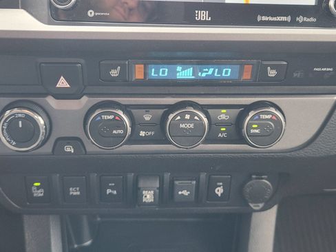 Used 2023 Toyota Tacoma TRD Pro AWD/4WD image 19